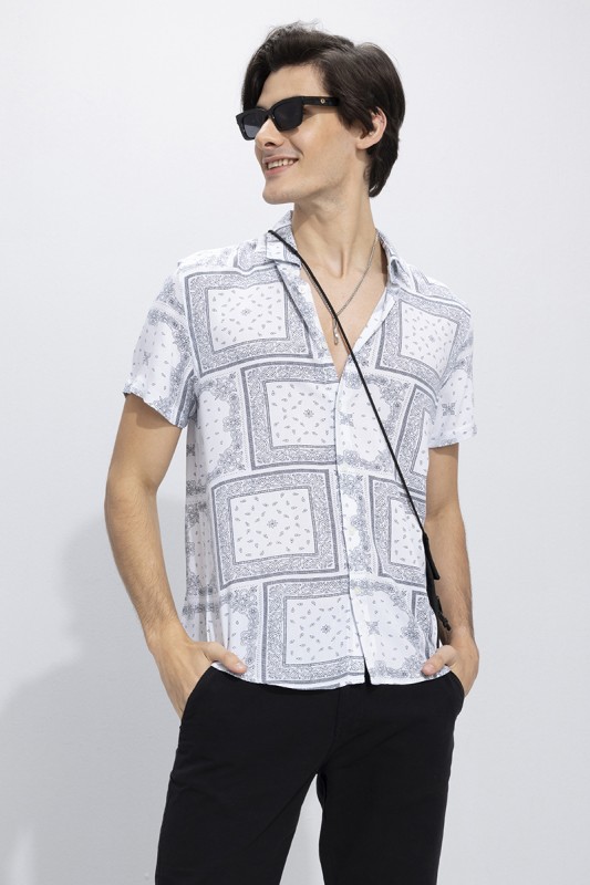 Snitch Men Printed Casual White, Grey Shirt