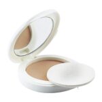 Lakmé Ultimate Glam Matte Compact, Skin Lightening Compact Powder For Normal Skin With Vitamin B3,, 8 Gram, Beige