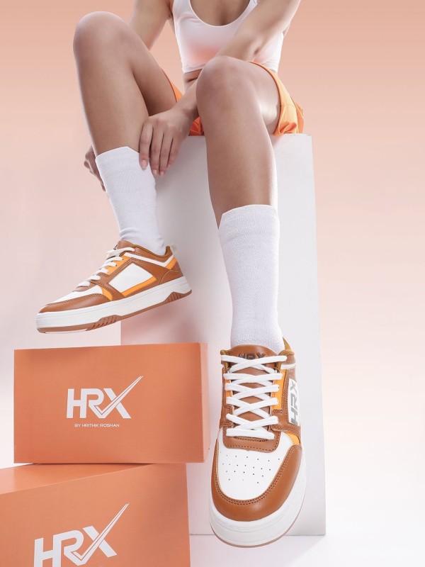 Hrx By Hrithik Roshan Sneakers For Women(White , 4)