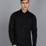 Urbano Fashion Men Solid Casual Black Shirt
