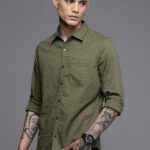 Wrogn Men Solid Casual Green Shirt
