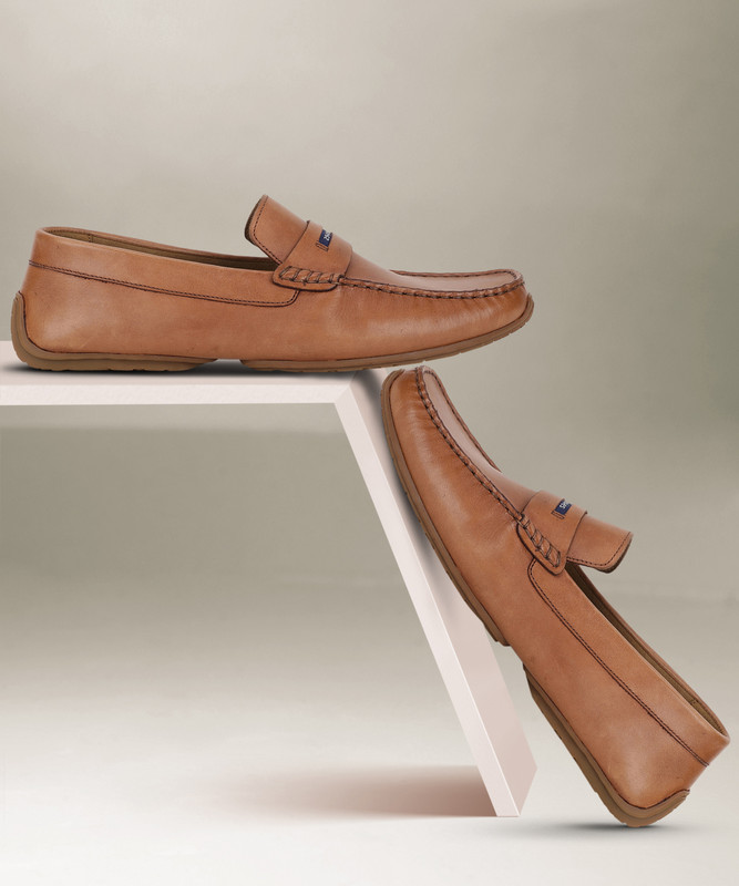 Hush Puppies Comiet Casual For Men(Brown , 9 Uk/India)