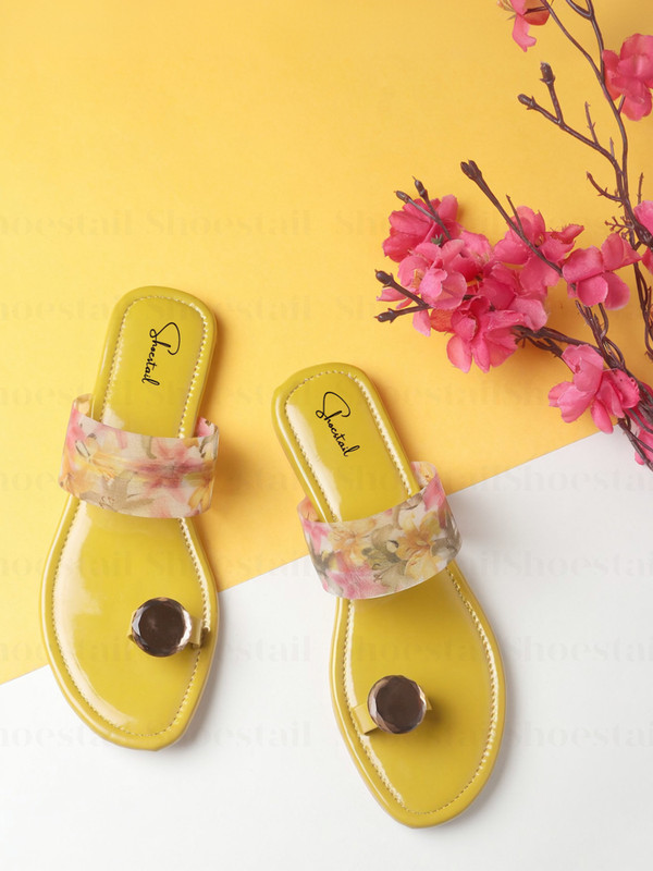 Shoestail Women Flats(Yellow , 7)