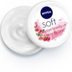 Nivea Soft Light Moisturizer | Day Cream | Berry Blossom – Vitamin E & Jojoba Oil(200 Ml)