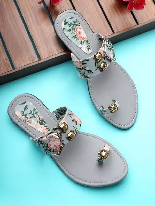 M Point Women Flats(Grey , 4)