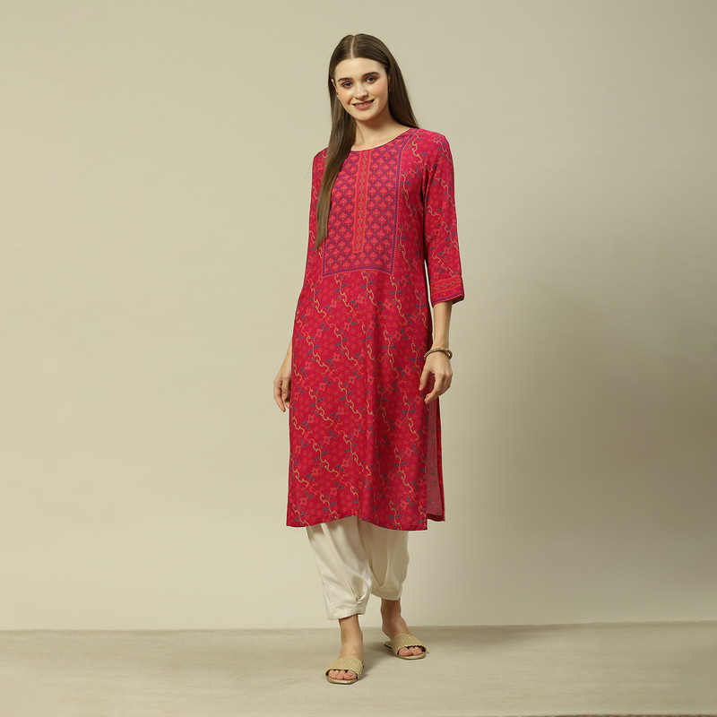 Rangriti Women Printed Straight Kurta(Red)