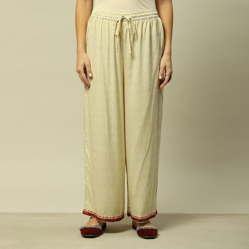 Rangriti Regular Fit Women Beige Trousers