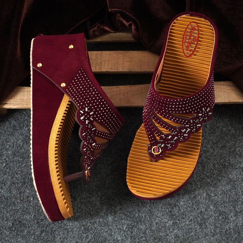 Madam Maya Women Wedges(Maroon , 5)