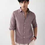 Urbano Fashion Men Solid Casual Purple Shirt