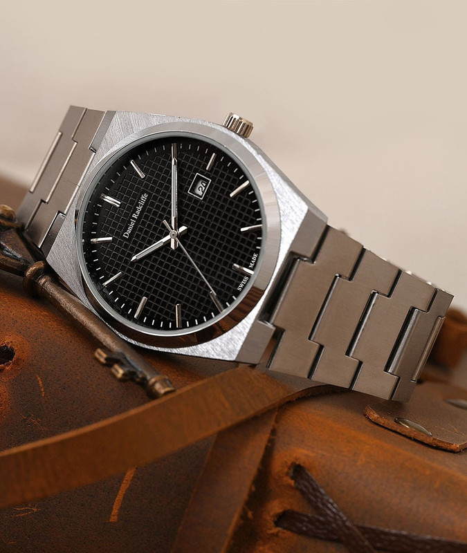 Daniel Radcliffe Drm Pe Silver Black Professional Edge Analog Watch – For Men