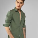Kisroli Men Solid Casual Light Green Shirt