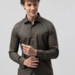 Snitch Men Solid Casual Grey Shirt