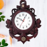 Moonatic Analog 31 Cm X 24 Cm Wall Clock(Brown, With Glass, Standard)