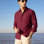Didimart Men Solid Casual Maroon Shirt