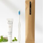 Clayherbs Free Dental Floss with Pack-1Toothbrushes with Toothpaste (7g) | Disposable Travel Kit | Dental Kit In Bulk | Individually Wrapped | Hotels | Vacation Rentals | Homeless, Nursing