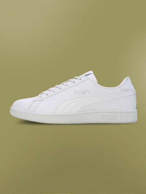 PUMA Smashic Sneakers For Men(White , 9)