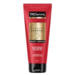 TRESemmé Keratin Smooth Anti Frizz Conditioner 335ml | 72H Frizz Control with Keratin Protein & Argan Oil | Paraben Free Hair Conditioner for Dry Frizzy Hair