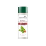 Biotique Basil and Sandalwood Refreshing Body Powder | Helps Absorb Excess Moisture & Sweat | Gentle, Soothing Formula Suitable for All Skin Types | Ideal for Daily Use | 150g