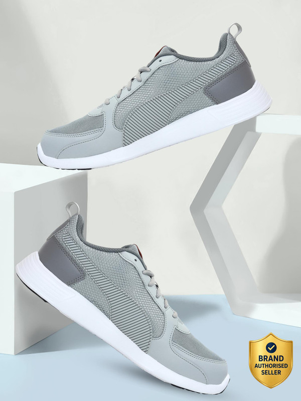 PUMA Fire run Sneakers For Men(Grey , 7)