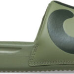 CROCS Men Flip Flops(Green , 8)